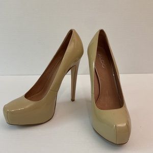 Aldo Nude Heels size 9.5